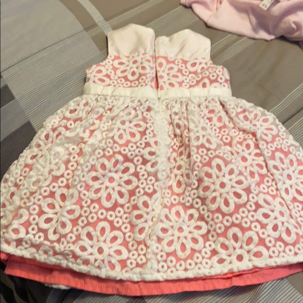 Dress - Picture 2 of 3